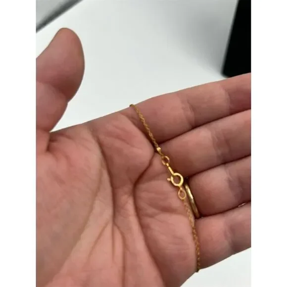 Avon Vintage Heart Pendant Necklace Gold Timeless Fashion Jewelry - Picture 3 of 3